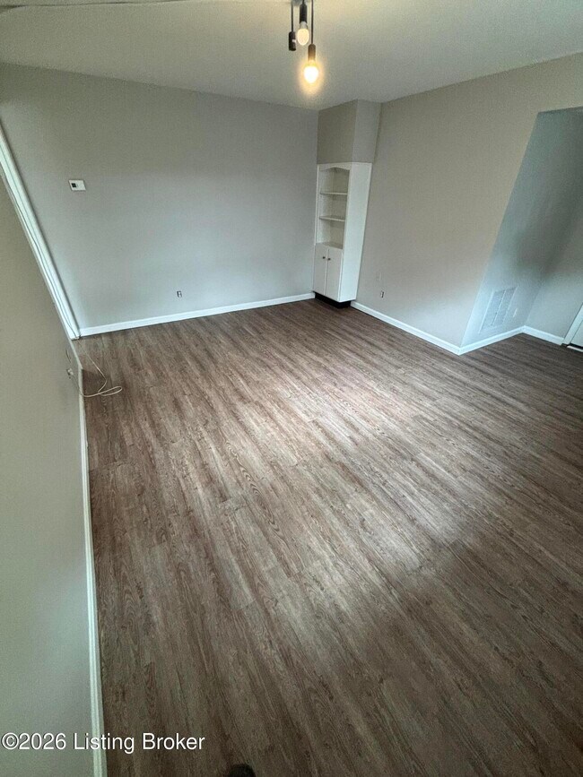 Photo - 338 Idlewylde Dr Unit 1