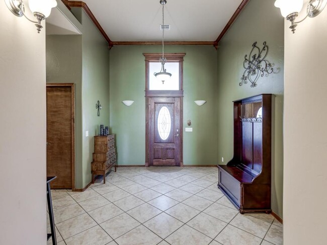 Photo - 9217 SW 28th St