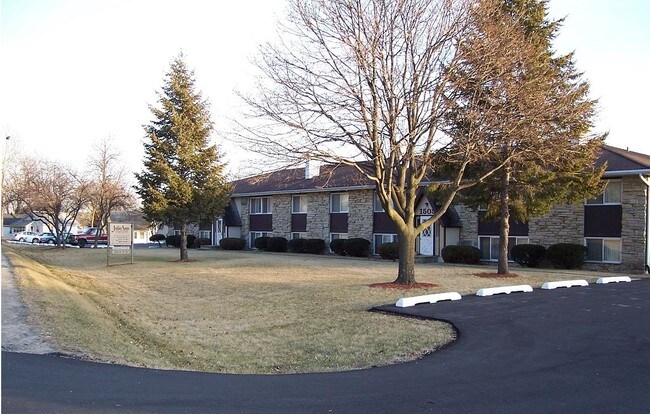 Julie Ann Square Apartments - Julie Ann Square Apartments