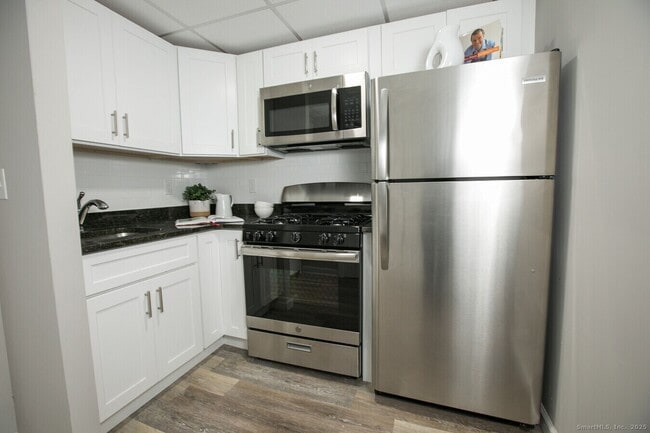 Photo - 225 Lordship Blvd Unit 3L