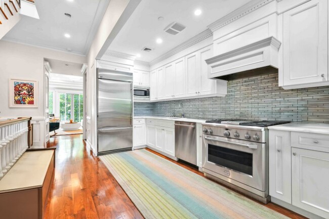 Photo - 49 Irving Pl