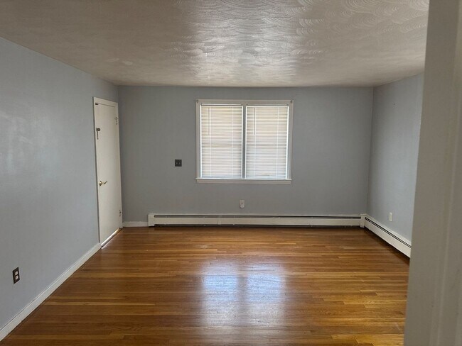 72 Longfellow Rd Unit 1