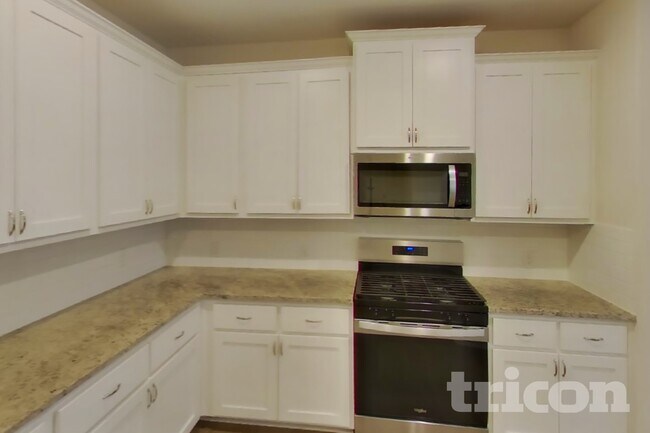 Photo - 1210 Dye Blvd