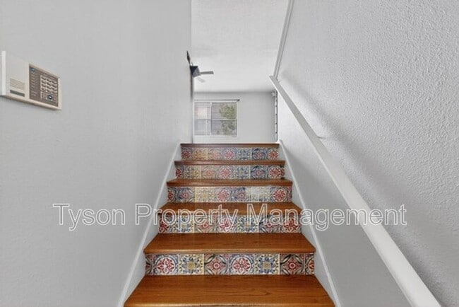 Photo - 9230 Osuna Pl NE