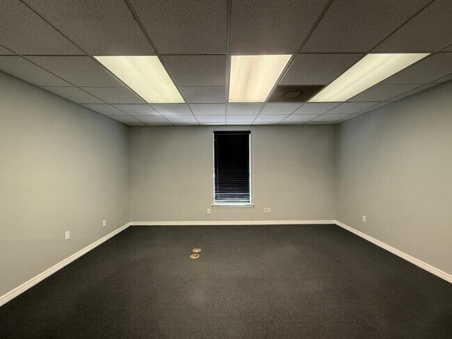 Photo - 4323 Division Street