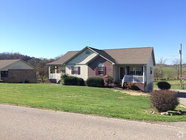 Building Photo - Beautiful 2 bedroom 2 bath duplex in East ... Rental