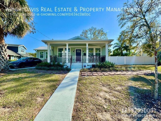 Stunning 3/2 pool home near Armature Works! - Stunning 3/2 pool home near Armature Works!