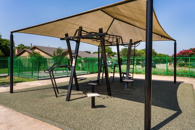 Photo - Copperline at Village Oaks