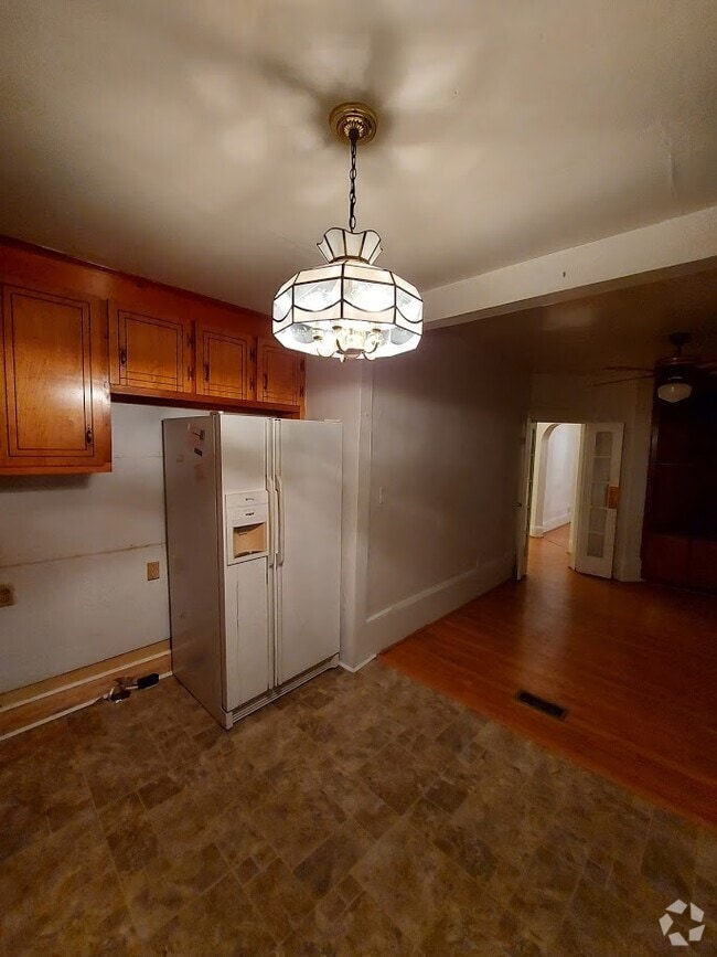 Building Photo - 1713 Thru St Rental