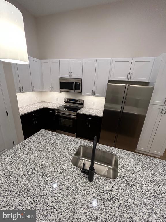 Photo - 624 Main St Unidad 105