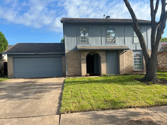 Building Photo - 4030 Green Crest Dr Rental