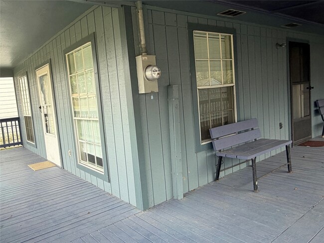 Photo - 141 Cherry Tree