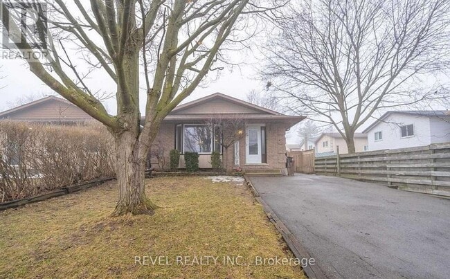 Photo - 9 Balmoral Ct