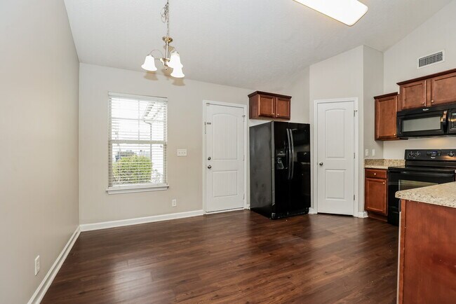 Photo - 1715 Damascus Rd