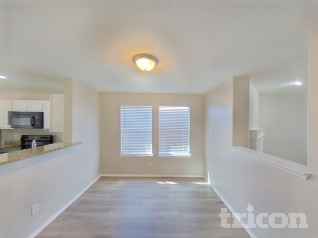 Photo - 50 Larkspur Dr