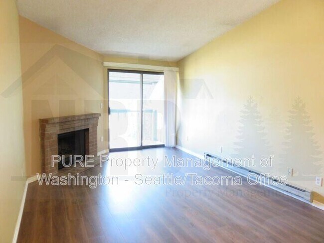 Photo - 3428 I St NE Unit S303