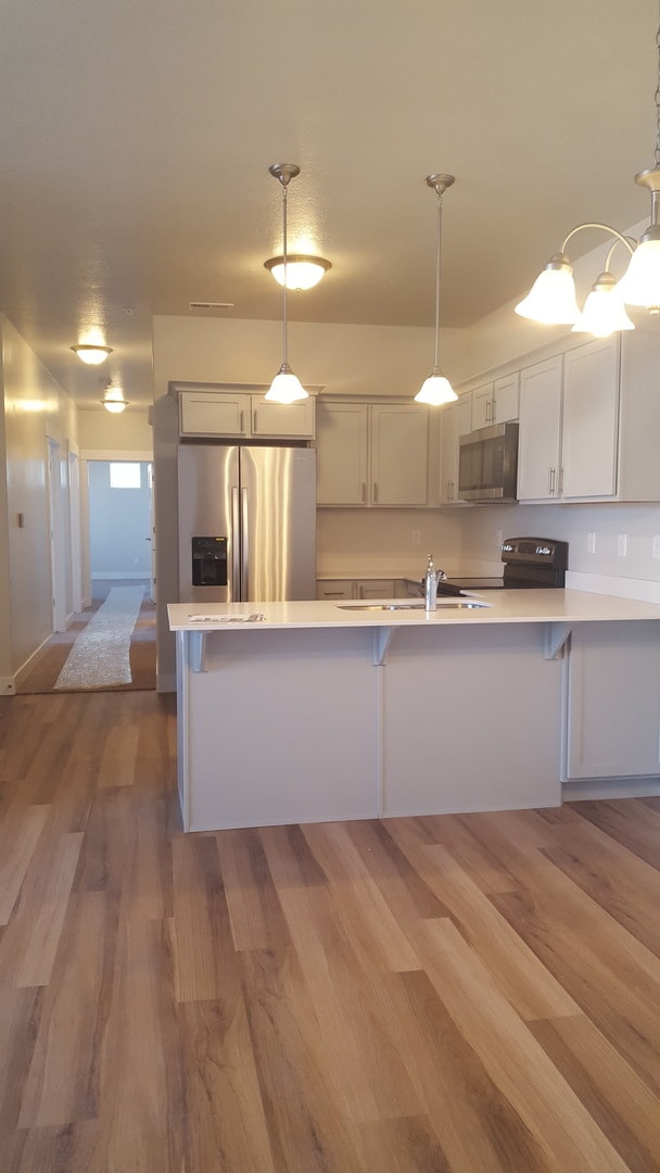 Photo - Beautiful 3 Bd, 2 Ba Condo with Garage Parking