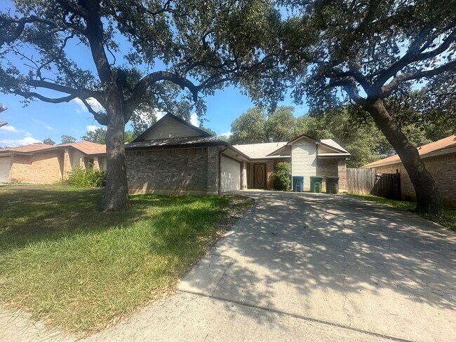 Building Photo - 9515 Brook Green