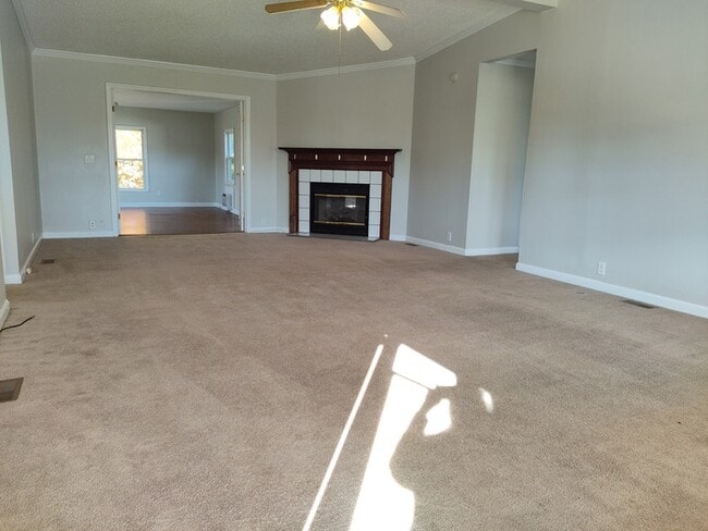 Photo - 1059 Hugo Dr