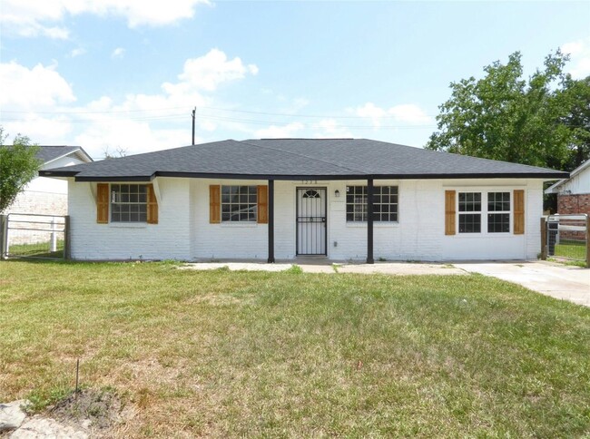 Photo - 5238 Madden Ln Rental