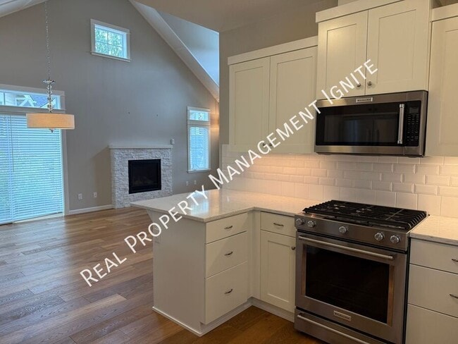 Photo - 2439 NW Drouillard Ave