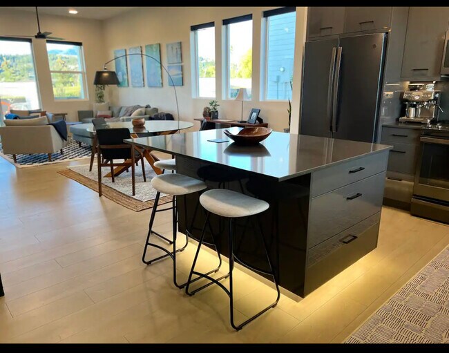 bar seating for 4 - 1951 Little Cottage Ln Unit 1951 Little Cottage Ln