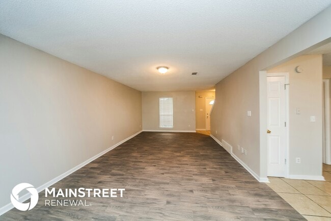 Photo - 7766 Brookbury Cove