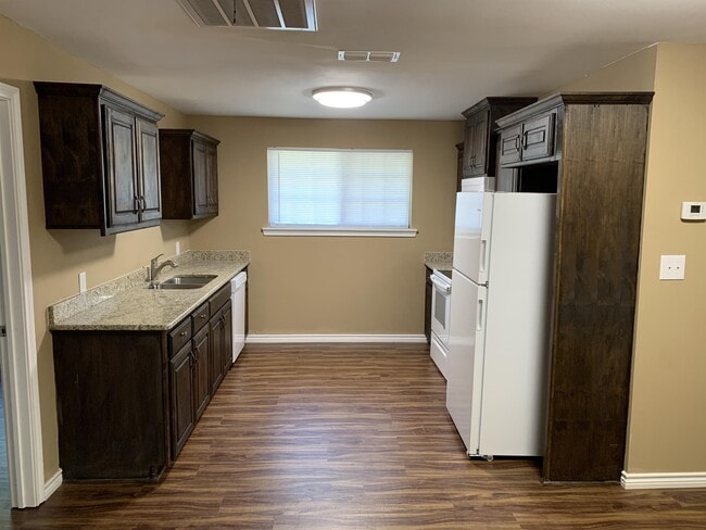 Photo - 10588 State Hwy 64