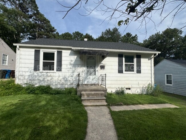 Building Photo - 1211 Rosewood St Rental