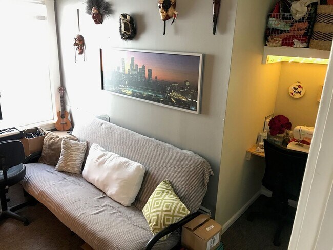 Photo - 2320 5th St NE Unit 2