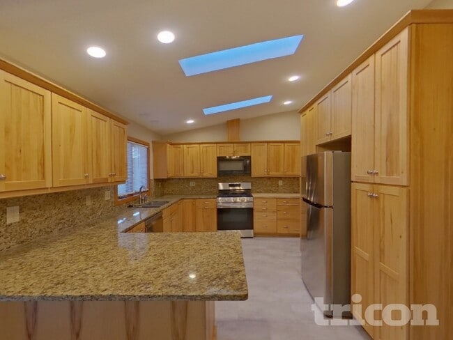 Photo - 2361 5th St NW