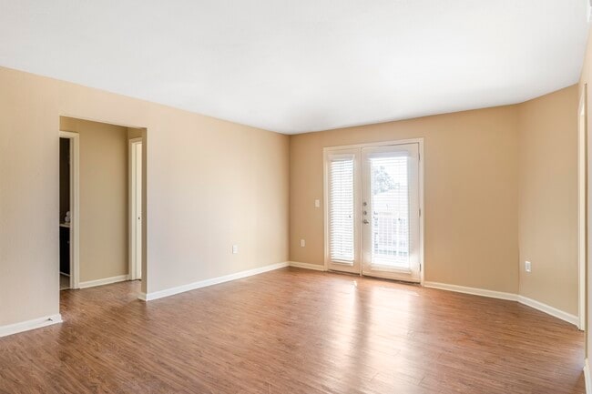 Photo - Newport Village