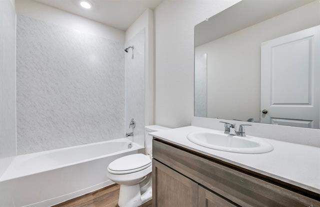 Photo - 3916 Limestone Blf Dr