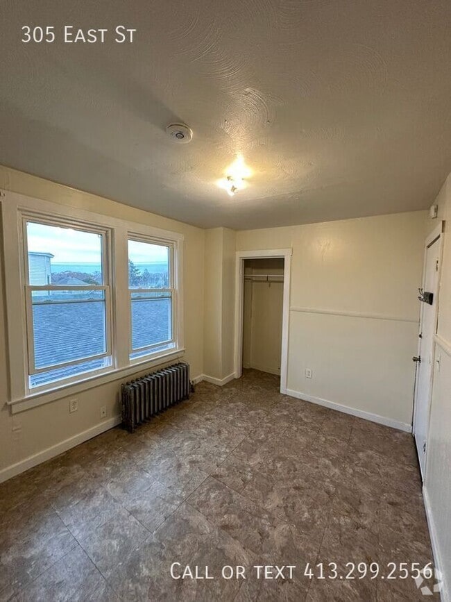 Building Photo - 305 East St Rental