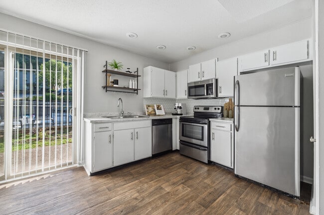 Building Photo - Northshore Village Rental
