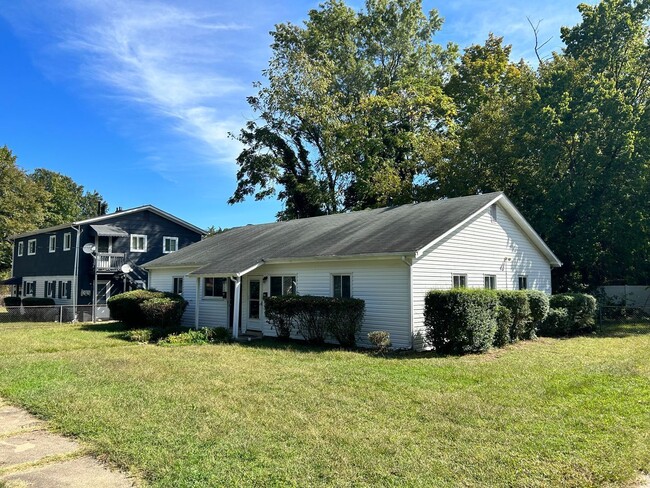 Photo - 3303 Branch Ave