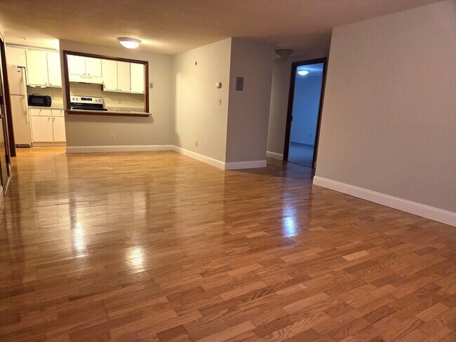 Photo - 586 Boston Post Rd E Unit 6