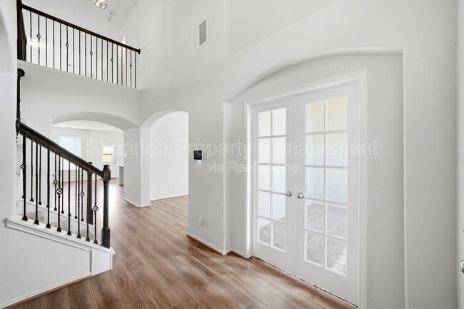 Photo - 5309 Camerford Ct