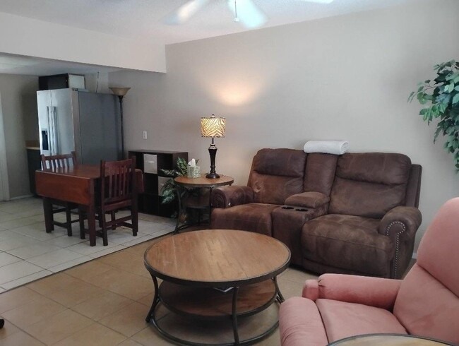 Photo - 1390 Drury Ln