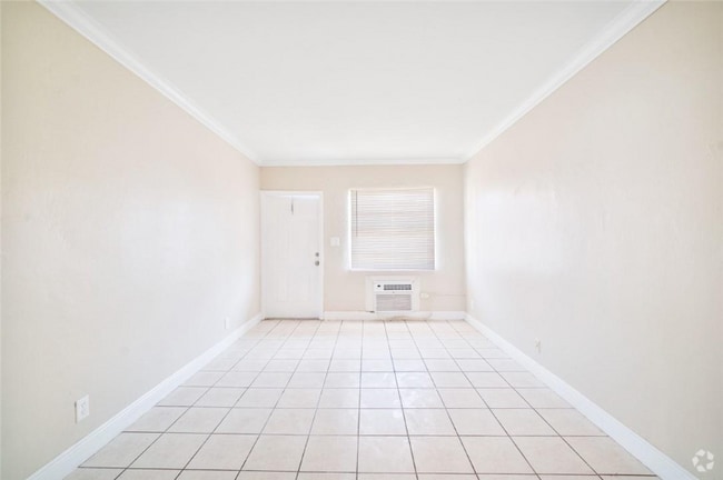Building Photo - 700 NW 14th Terrace Rental
