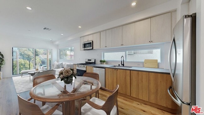 Photo - 3820 Mont Clair St Unit 1