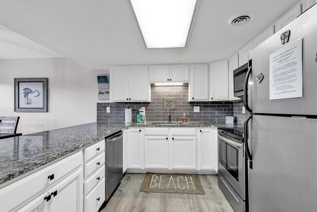 Photo - Winter condo rental in Surfside Beach. Ava...