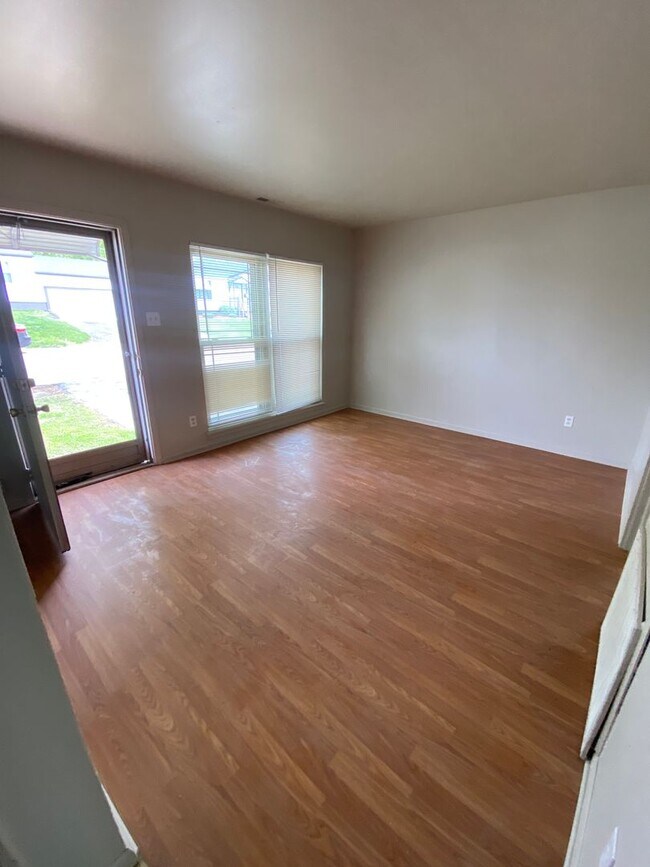 Photo - 6149-6151 Garfield Ave Unit 6149 Garfield