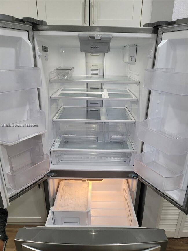 Photo - 4440 NW 107th Ave Unidad 304-7