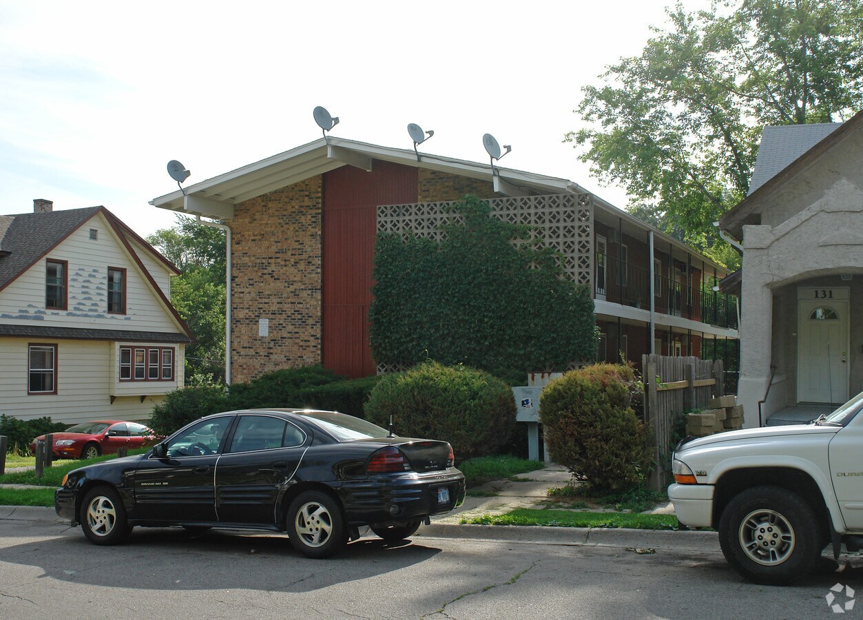 Photo - 135 N 35th St