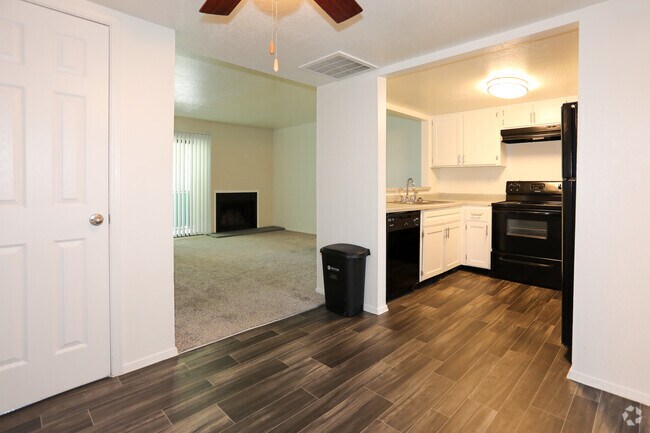 1BD, 1BA - 641SF