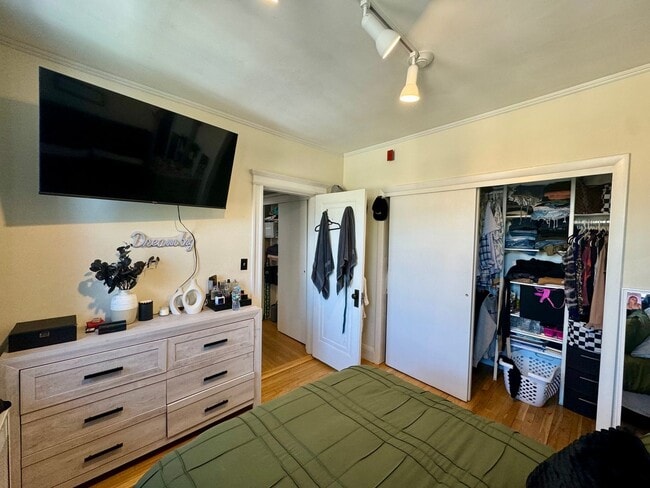 Photo - Spacious Cambridge 1 Bed
