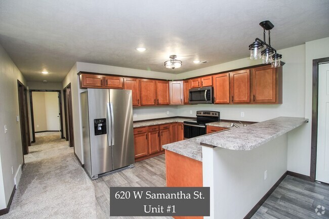 Building Photo - 600-620 W Samantha St Unit 620-1 Samantha St Rental
