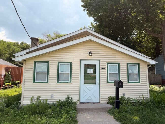 Building Photo - 3633 Bowdoin St