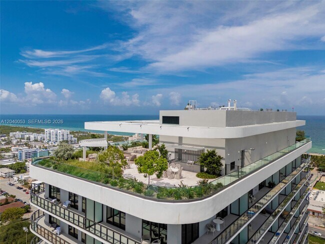 580 72nd St Unit 1008